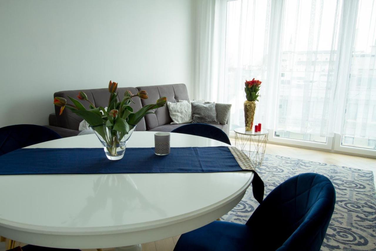 Nowy Apartment Przy Placu Szembeka Varsovia Exterior foto