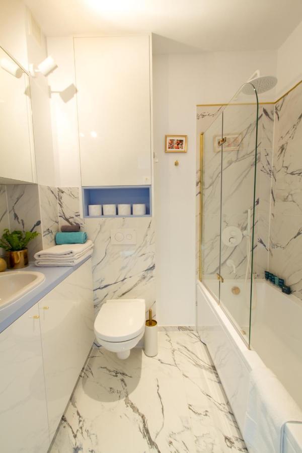 Nowy Apartment Przy Placu Szembeka Varsovia Exterior foto